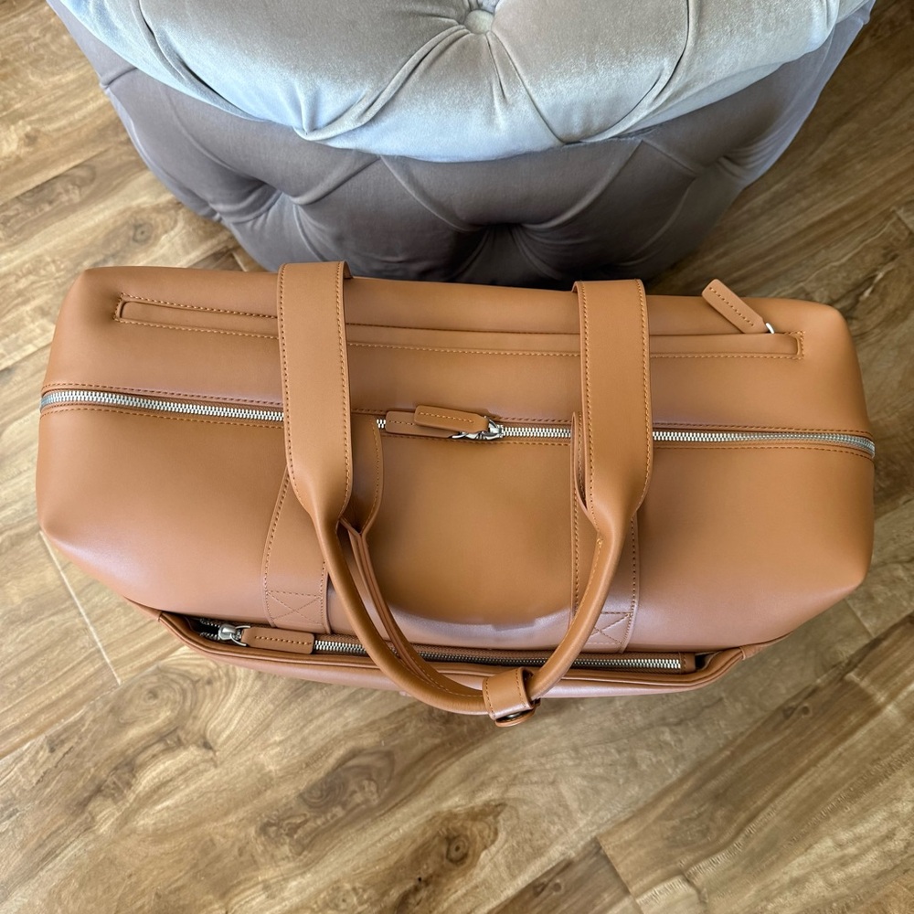 Monos Tan Vegan Leather Metro Weekender Bag - Picture 2 of 9